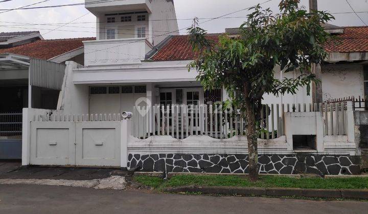 Rumah Bagus Terawat di Sumber Sari 1