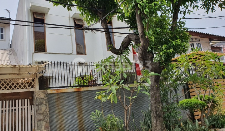 rumah cantik dekat sarana umum.aman 1