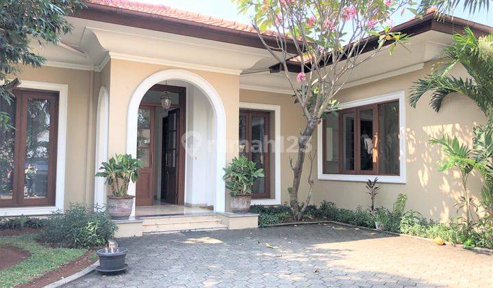 Cozy and Beautiful Tropical House in Cipete, Jakarta Selatan 2