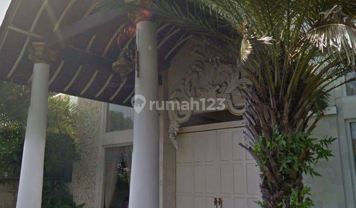 European style luxury house in the Renon area, Denpasar, south of Bali, near the government city center of Sanur, Sidekarya 2