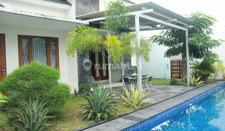 RUMAH MEWAH + KOLAM RENANG DI CONDONGCATUR 1