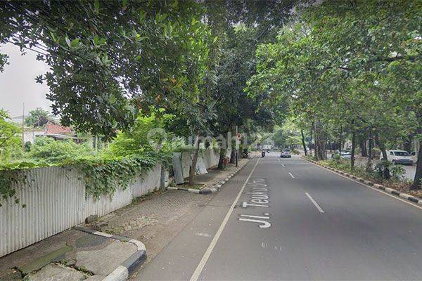 Rumah Bagus 2 lantai Jalan Teuku Umar Menteng Tanah Persegi ada Pool Murah 2