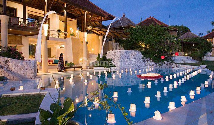 A large complex of four villas with a total of 7 bedrooms in Nusa Dua, 2