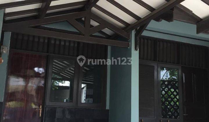 Dijual Rumah 11/2  Lantai di Kemang Pratama 1 Bekasi 2