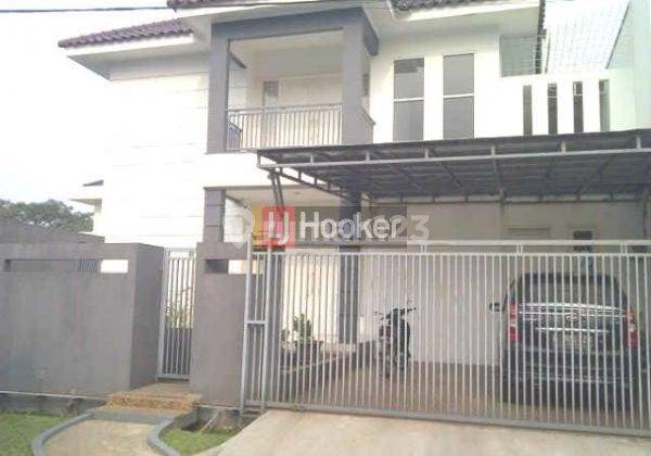 Rumah Cantik Bangunan Mandiri di Melati Vista 1