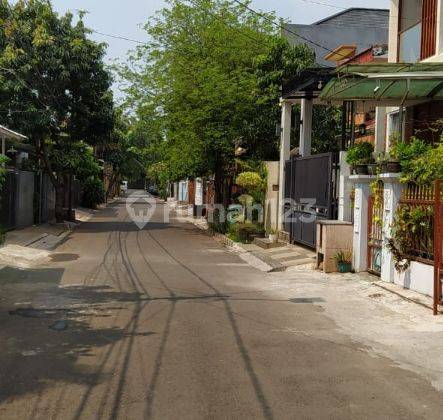 Rumah bagus 2lantai siap huni di duren sawit Jakarta timur 2