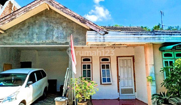 Rumah bagus 2 unit dijadikan 1 siap huni harga murah dekat exit tol area Lawang kota Malang 1