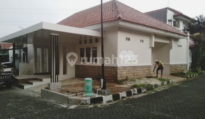 Rumah murah dan asri di Depok 2