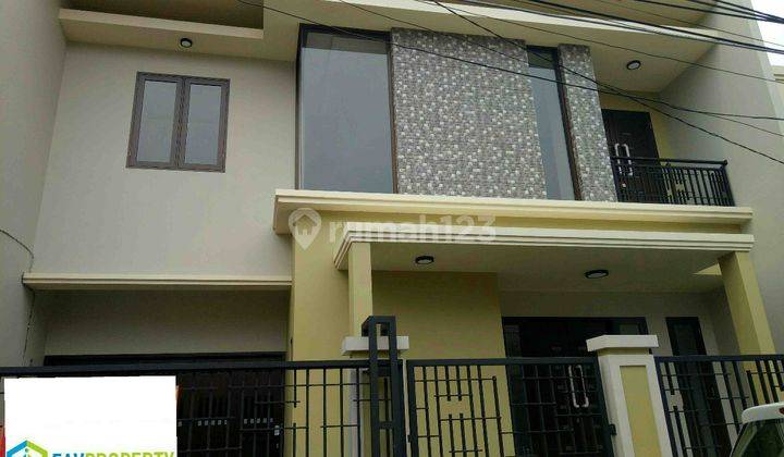 Rumah baru 2 lantai di Rawamangun Jakarta timur 1