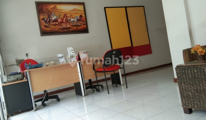 Kantor Bangunan 1 Lantai di Kwitang