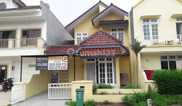 Rumah siap huni &amp; hadap taman 1