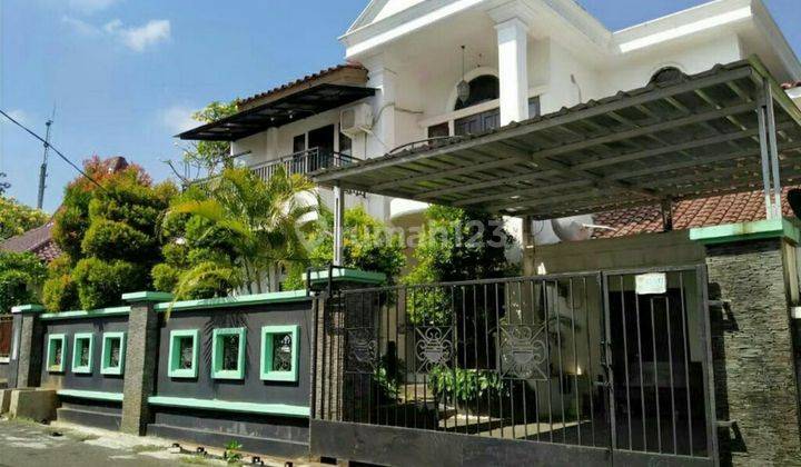 RUMAH MEWAH DALAM CLUSTER JAKARTA SELATAN STRATEGIS DEKAT SIMATUPANG 1