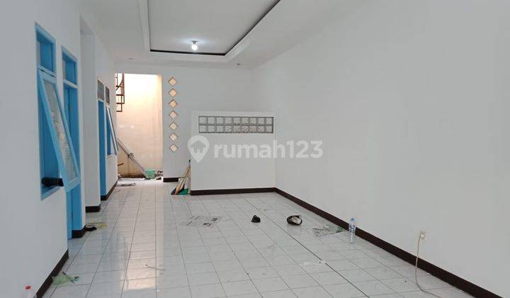 Rumah Ngeblong Di Tki 2 Patung Gajah 2