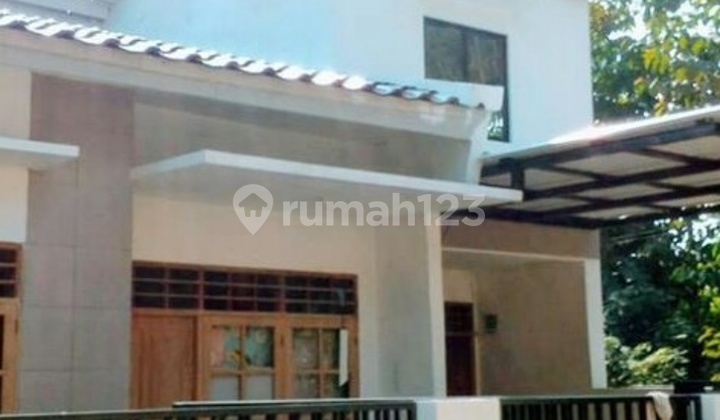 Rumah baru bgt renovasi...siap huni...tinggal masuk Rumah baru bgt renovasi...siap huni...tinggal masuk