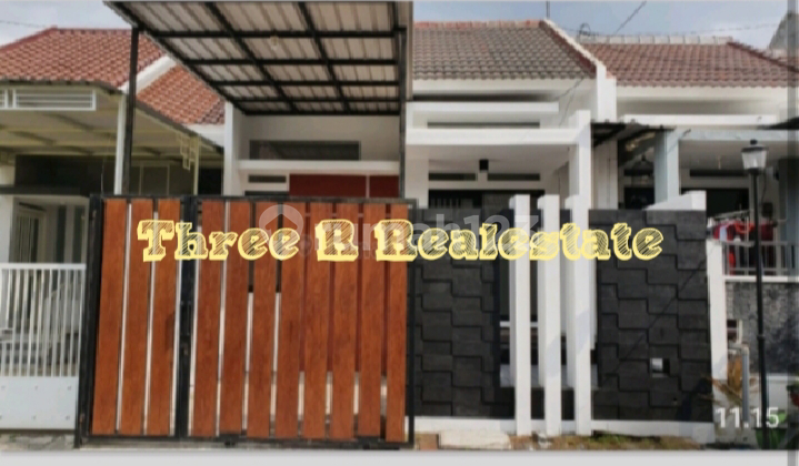 Rumah minimalis manis di tengah kota sangat strategis Rumah minimalis manis di tengah kota sangat strategis