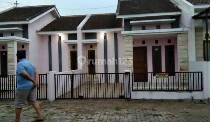 Rumah baru siap huni di perumahan Tejosari singosari Malang 1