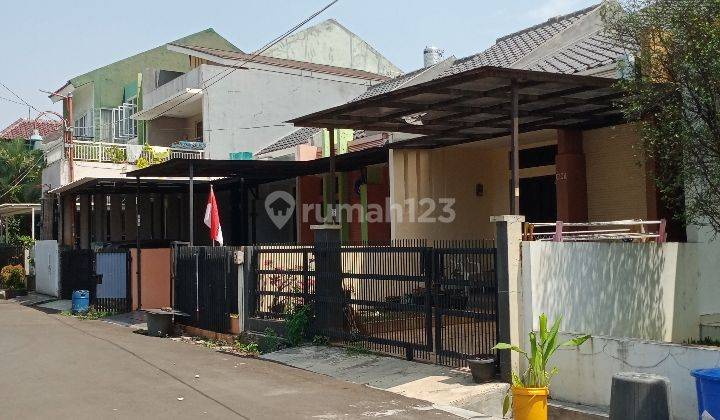 Rumah Nyaman dan Strategis dekat Stasiun Depok 2