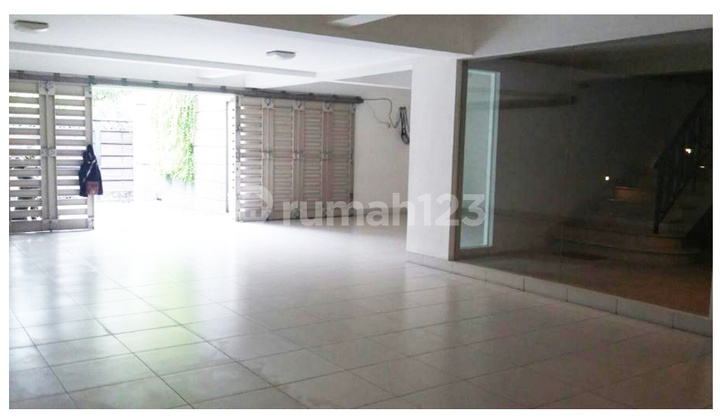 Rumah Mewah dan Cantik Siap Huni di Hang Lekiu Kebayoran Baru, Jakarta Selatan 11