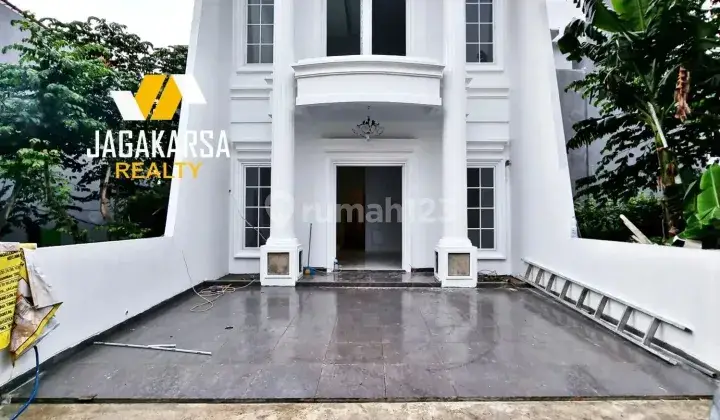 Di jual rumah Modern classic siap huni dalam komplek dekat toll Andara 1