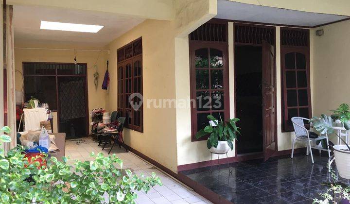 Rumah Bagus di Cempaka Baru Furnished Hak Guna Bangun 2