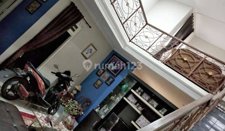 Dijual rumah 2 lantai di dalam perumahan Pabuaran Indah Cilodong Depok 2