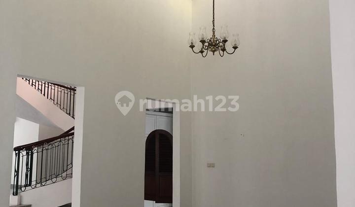 Rumah pondok indah 6 BR sangat luas