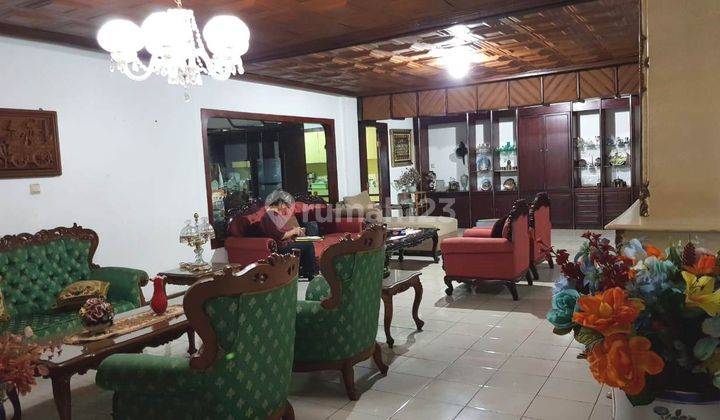 Rumah dengan 9 Kamar di Buah Batu 2