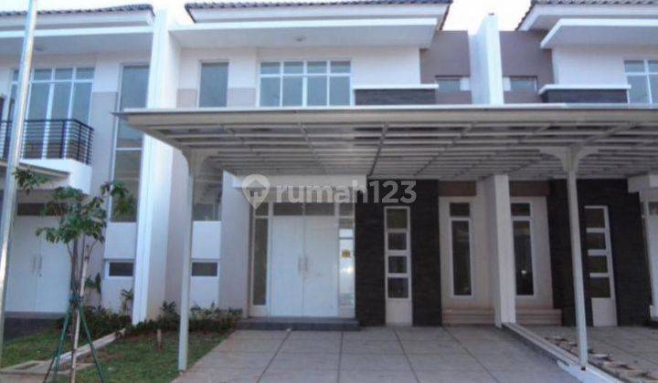 UNIT BAGUS!! Rumah Cluster Amerika Latin 8x18 di Green Lake City 1