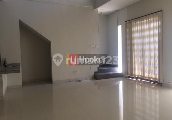 Rumah Lokasi Strategis di Jl. Moh Yamin Renon 2