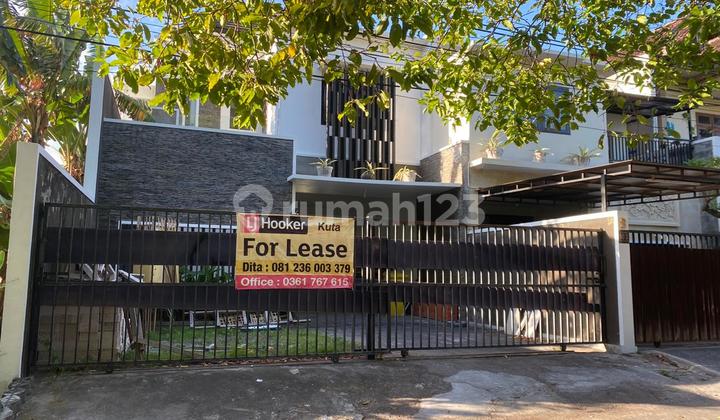 Strategic Location House on Jl. Moh Yamin Renon Strategic Location House on Jl. Moh Yamin Renon