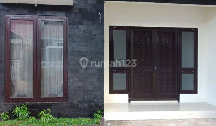 Rumah Sertifikat Hak Milik di Perumahan Djatikhayangan Banyuwangi, Banyuwangi 1