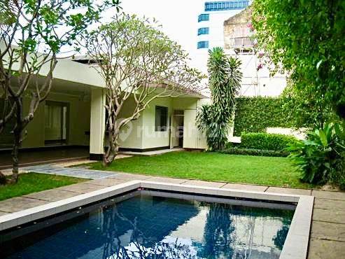 Kemang Compound With Private Pool And Garden Ajh04081 1