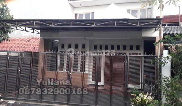 Rumah Bagus tingkat 1.5 Lantai siap pakai di Jl. Singosari, Semarang 2