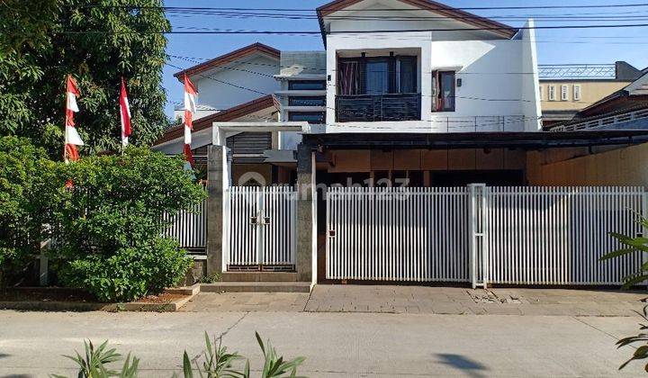 Rumah hook fasilitas kolam renang pulo gebang jakarta timur 1