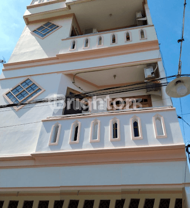 RUMAH DEKAT PASAR TURI (KAMAR BANYAK BISA UNTUK KOST) 2