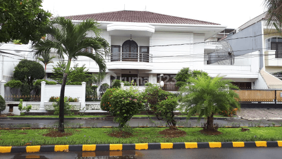 Rumah Mewah di Taman Kedoya Baru, Jak-bar. 1