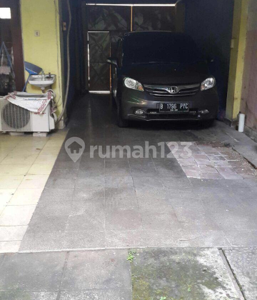 Old Suitable for Commercial on Proclamation St.