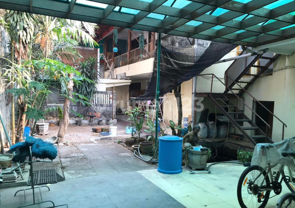 Old Suitable for Commercial on Proclamation St. 2