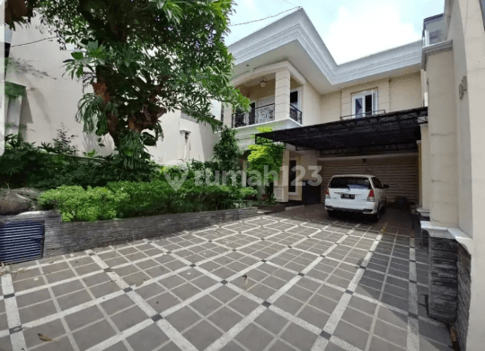 Rumah Cantik dan Asri Dalam Townhouse 1