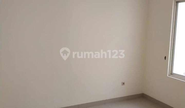 House in PIK Semi Furnished Size 8 x 15 2