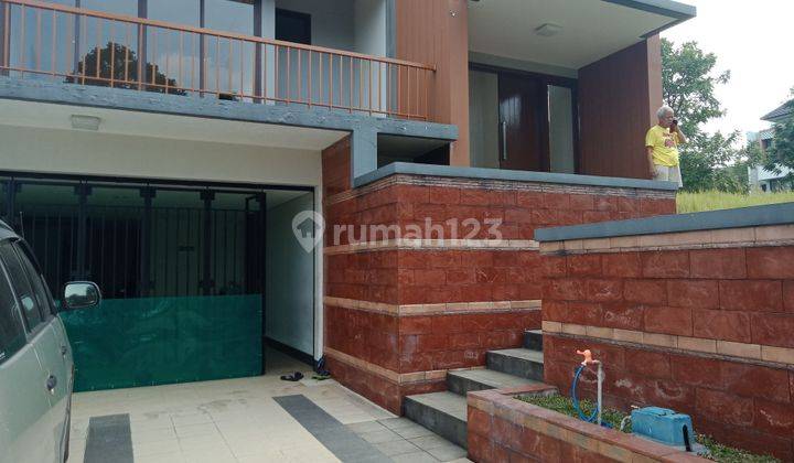 Rumah Mewah Baru  Resort Bagus 2,5 Lantai, 4 Kamar tidur, BNR Bogor 1