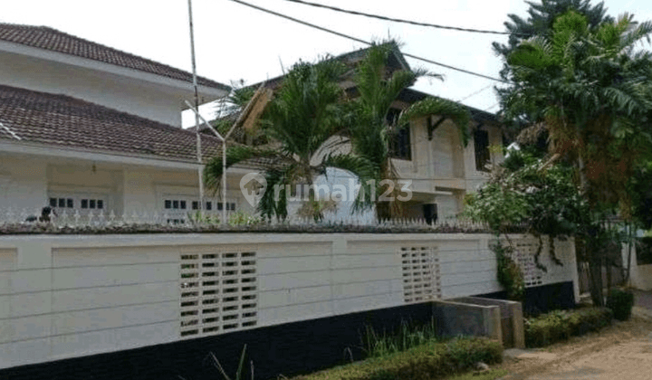 Rumah Asri Dalam Komplek Perumahan Lebak Bulus 1