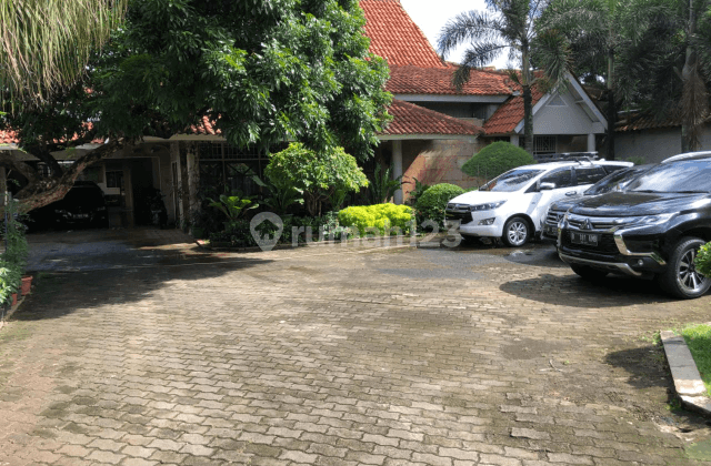 Rumah Besar dan Asri di Pondok Labu 1