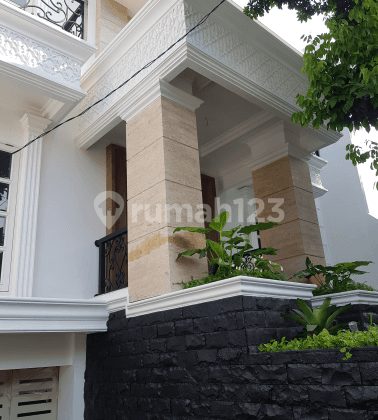 Rumah Mewah Brand New Modern Classic di Area Bulungan Blok M 1