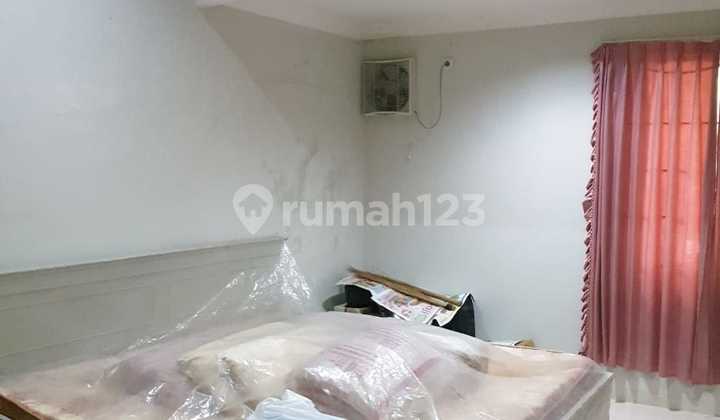 Rumah Erlangga tengah kota Semarang dekat Simpamg Lima 2