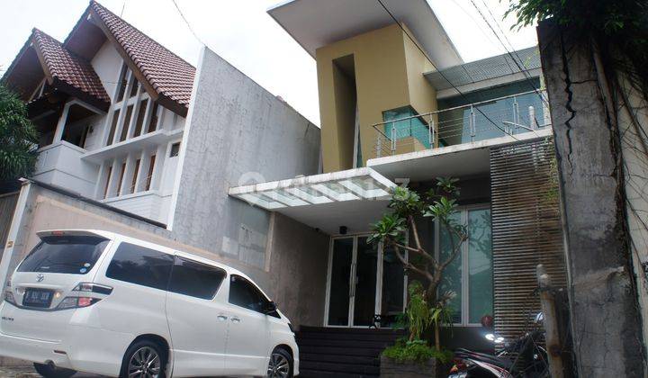 RUMAH SIAP HUNI, STRATEGIS, COCOK BUAT HUNIAN/KANTOR @KEBAYORAN BARU 2