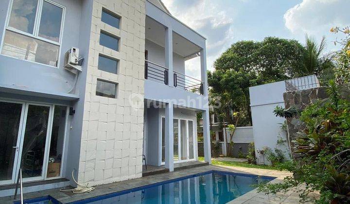 Rumah mewah dalam townhouse di Pejaten Barat 1