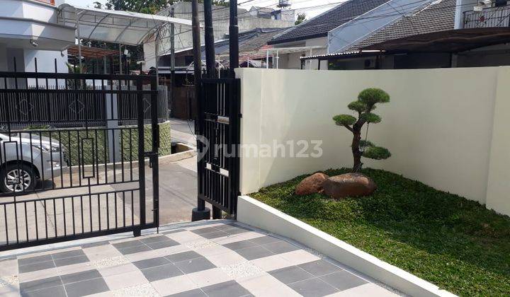 RUMAH BARU MINIMALIS 3 LANTAI DI HUK 1