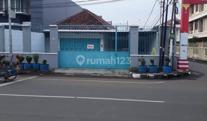 Rumah  di Jl. Pulasaren, Pekalipan, Cirebon *0019-CHR* 1