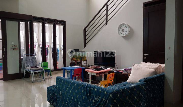 Rumah 2 lantai Siap Huni di Batununggal Jelita 1